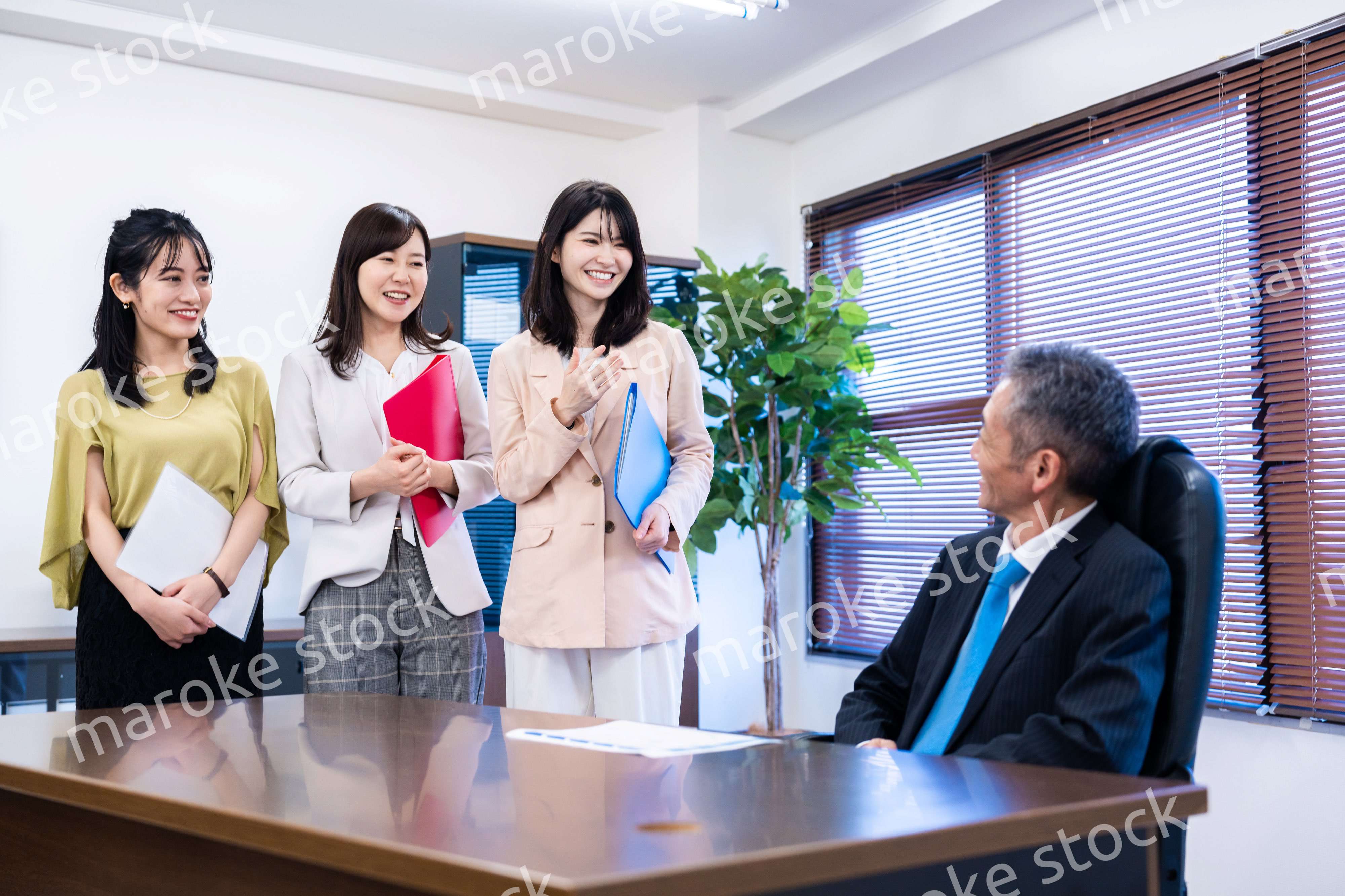 女性社員の意見を聴く役員