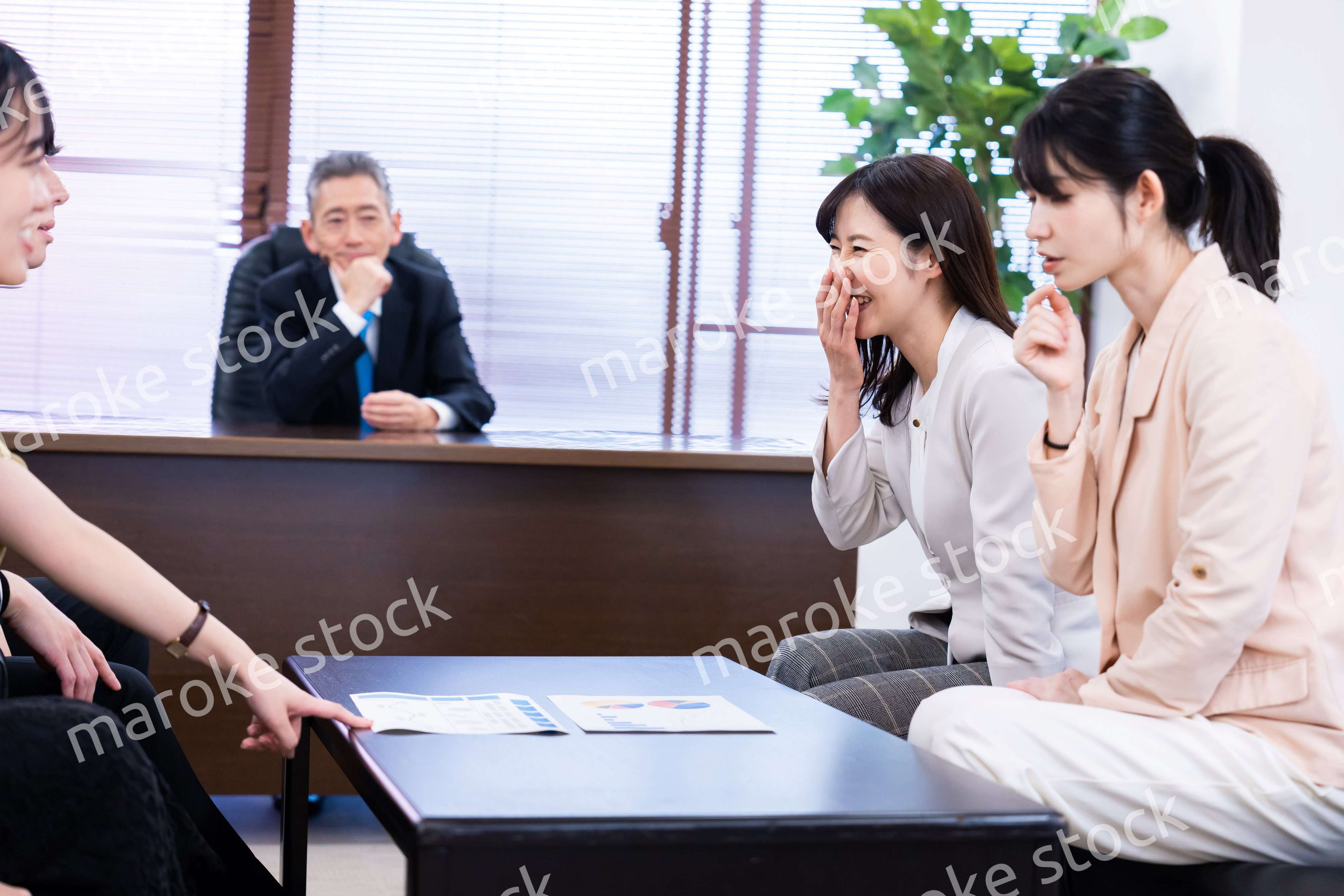 女性社員の意見を聴く役員