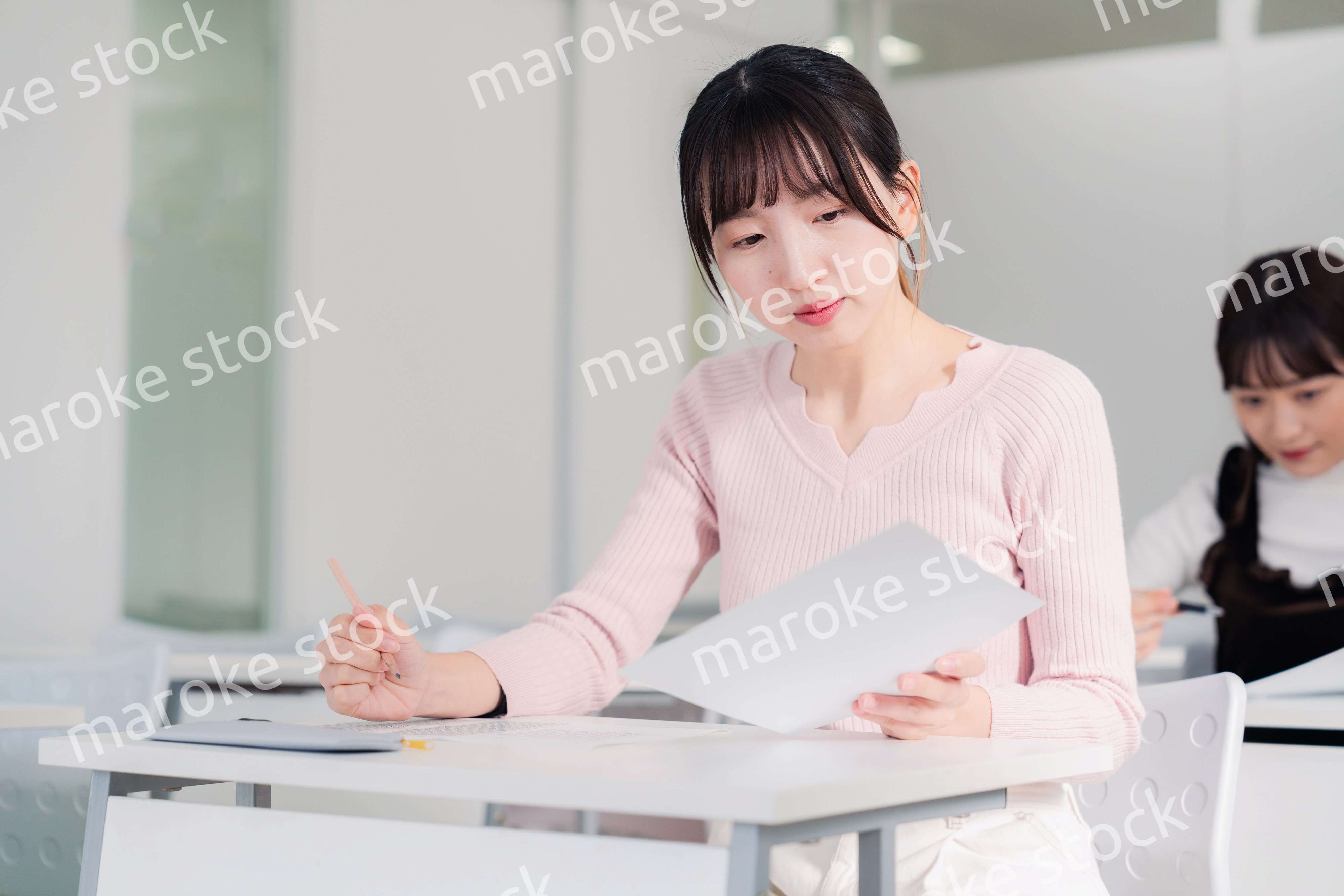 資格試験を受験する受験生