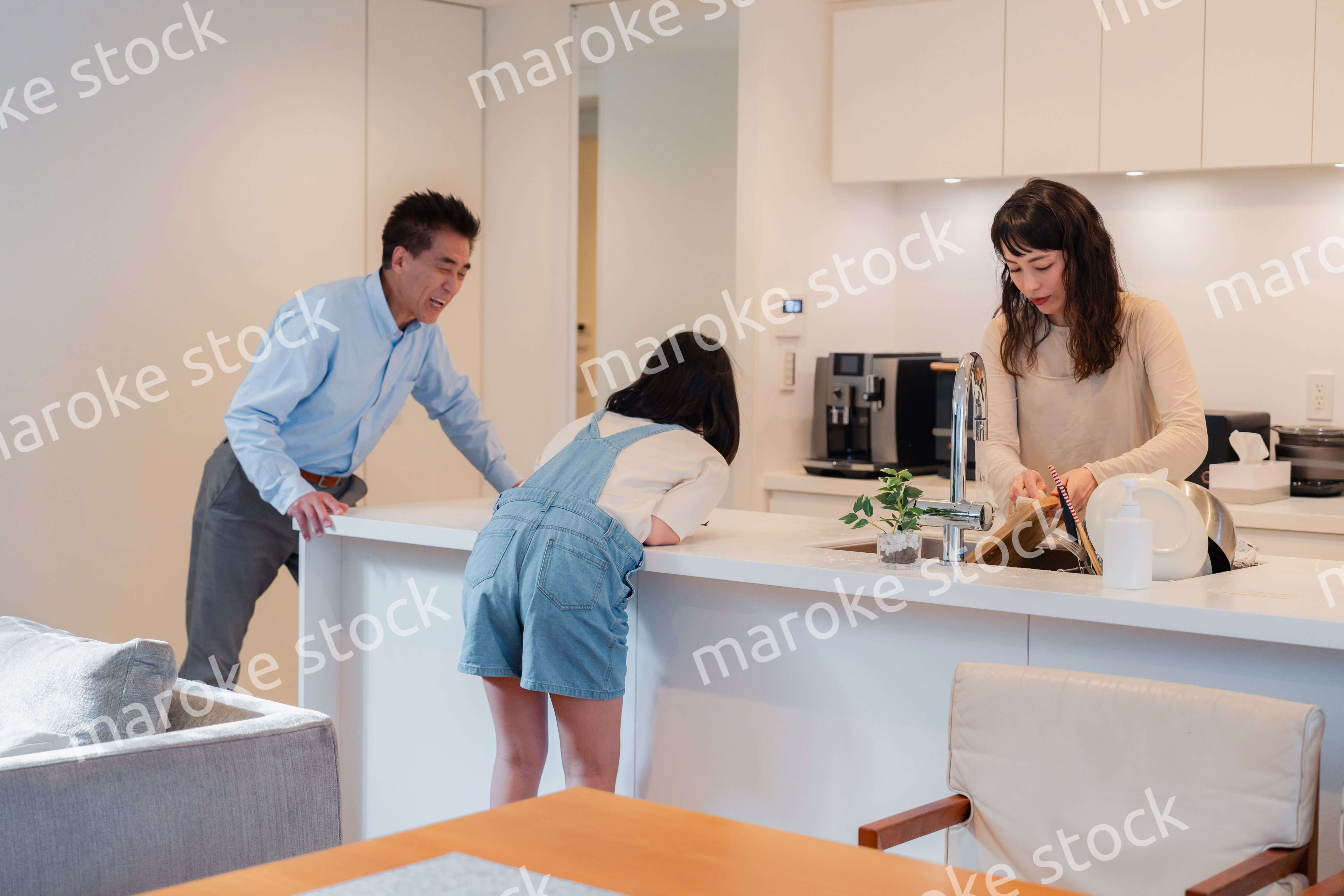 二世帯住宅に住む家族