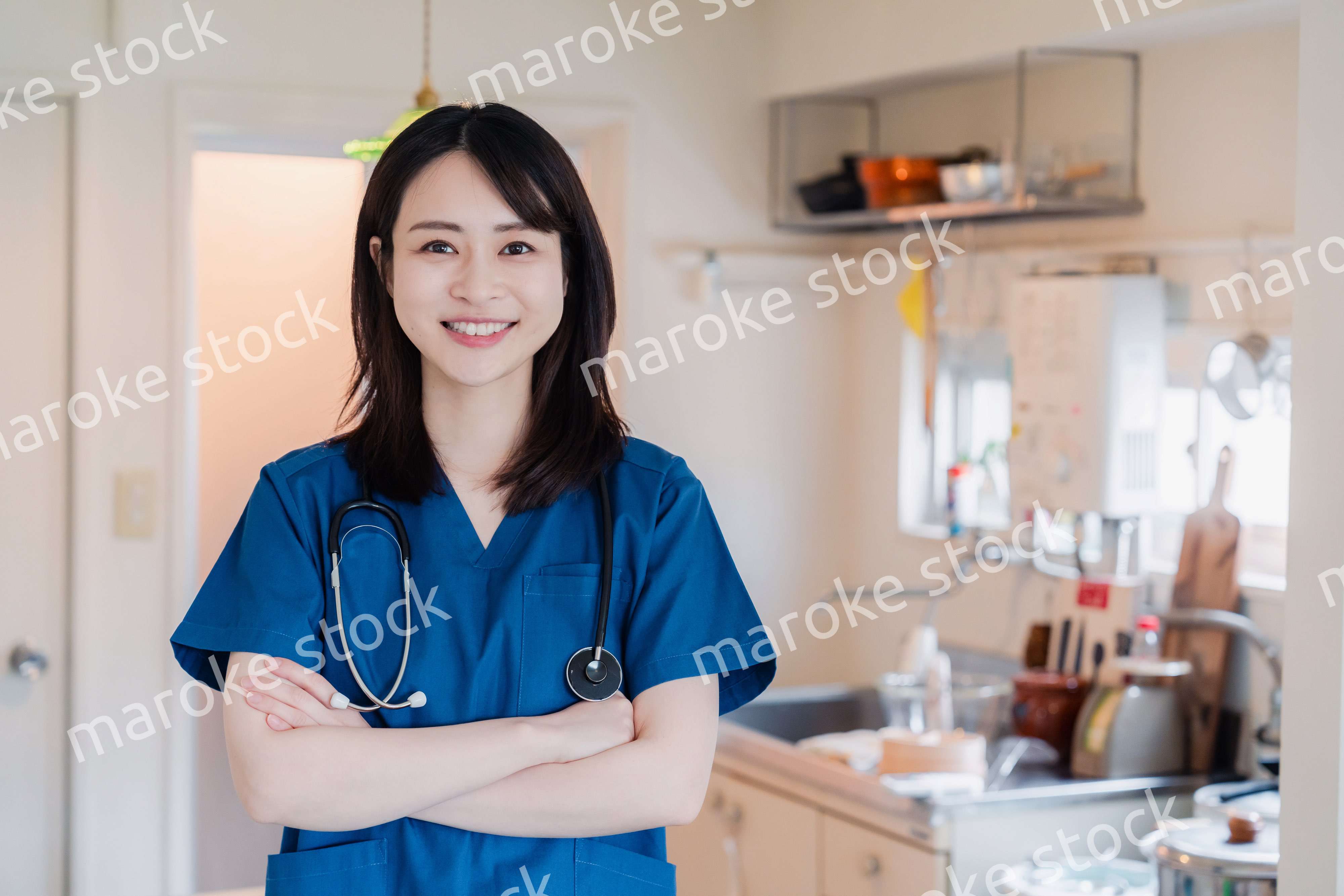 一般家庭の訪問をするドクター