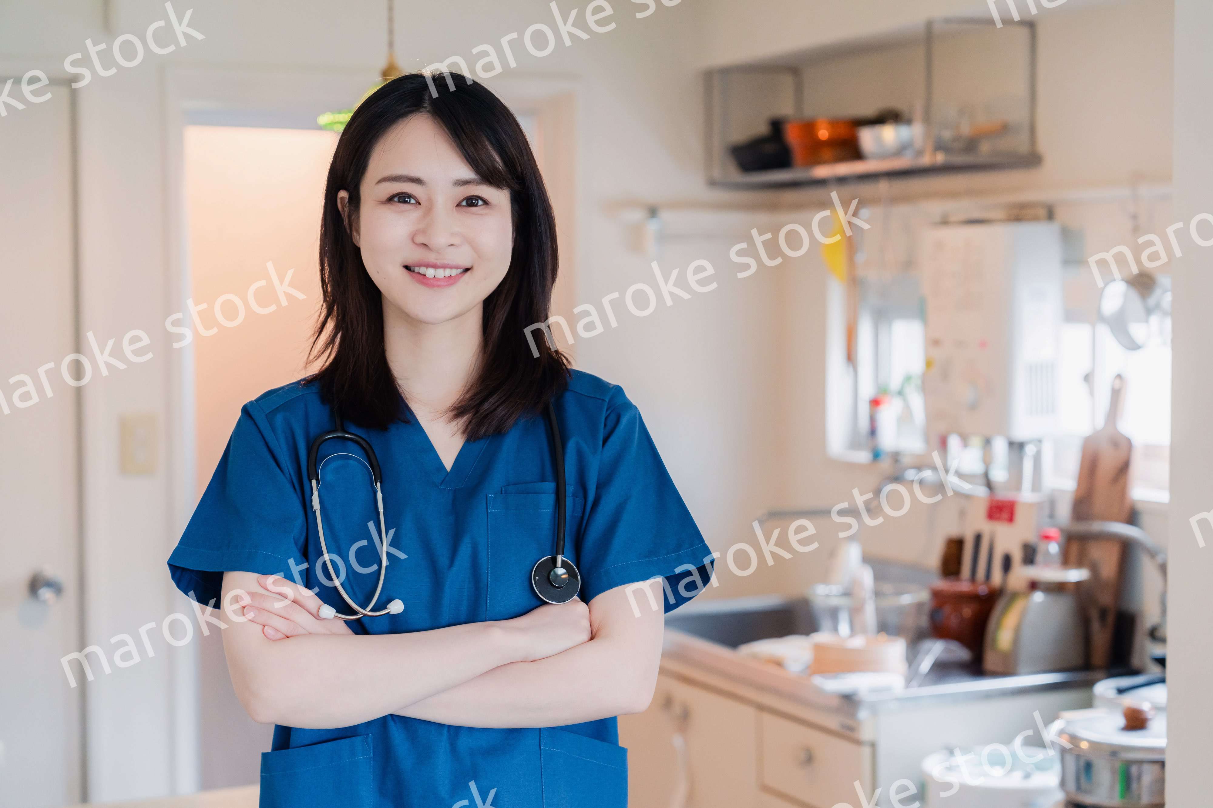 一般家庭の訪問をするドクター