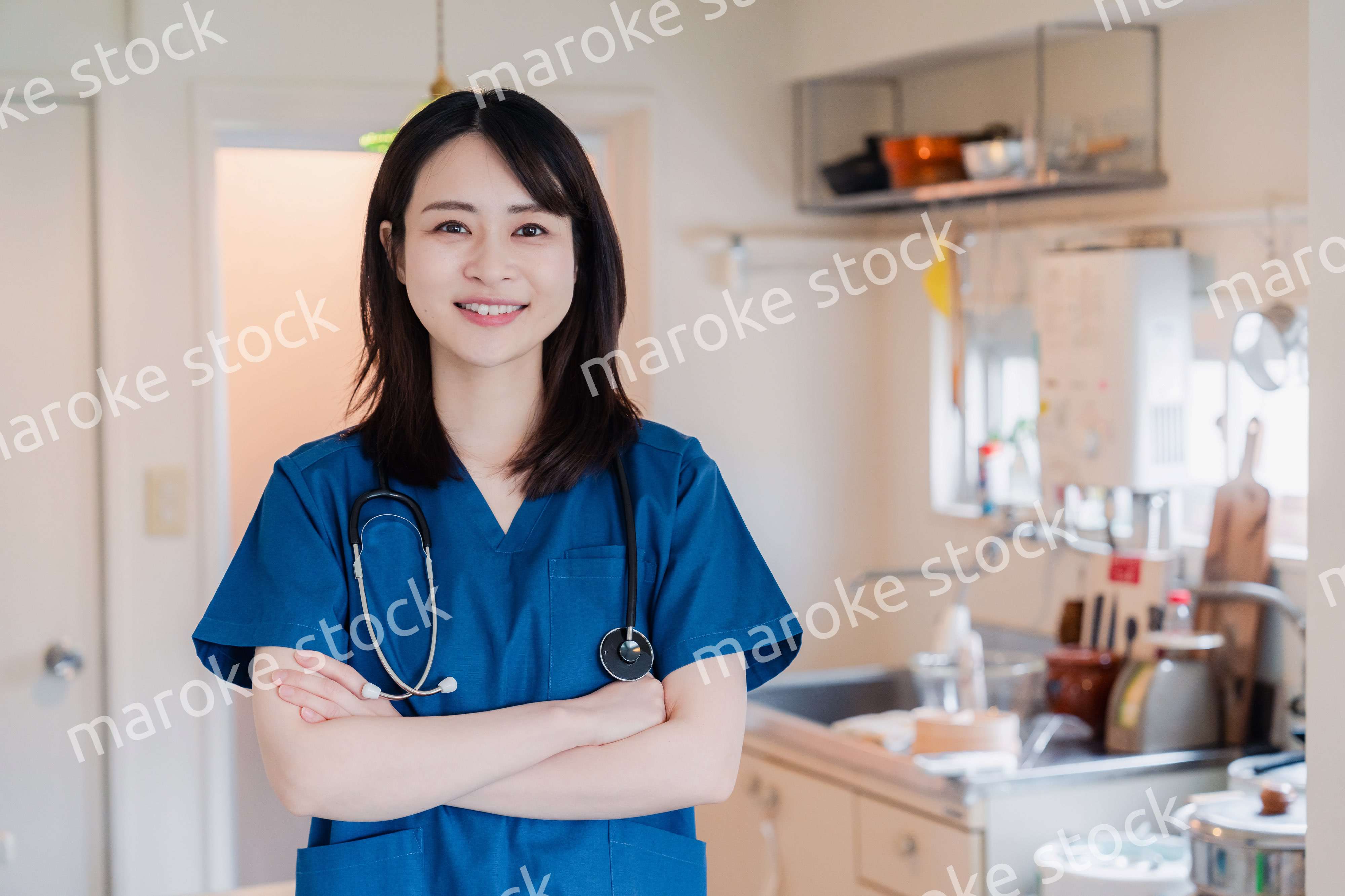 一般家庭の訪問をするドクター