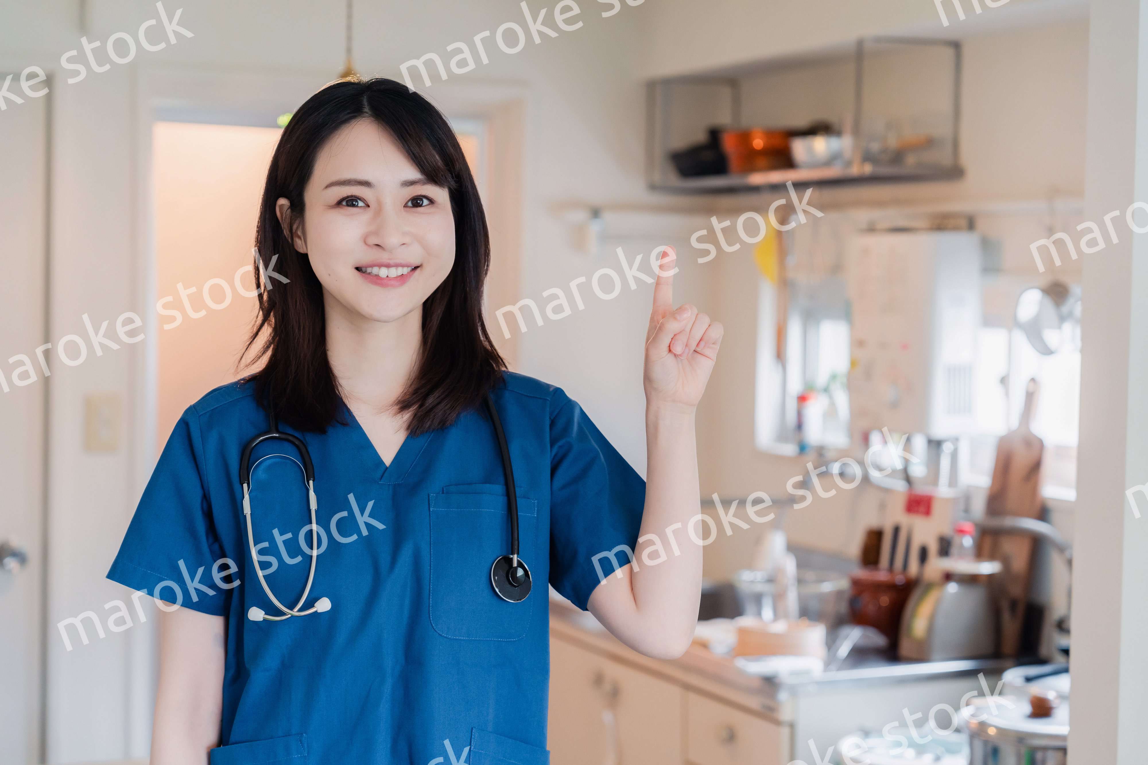 一般家庭の訪問をするドクター