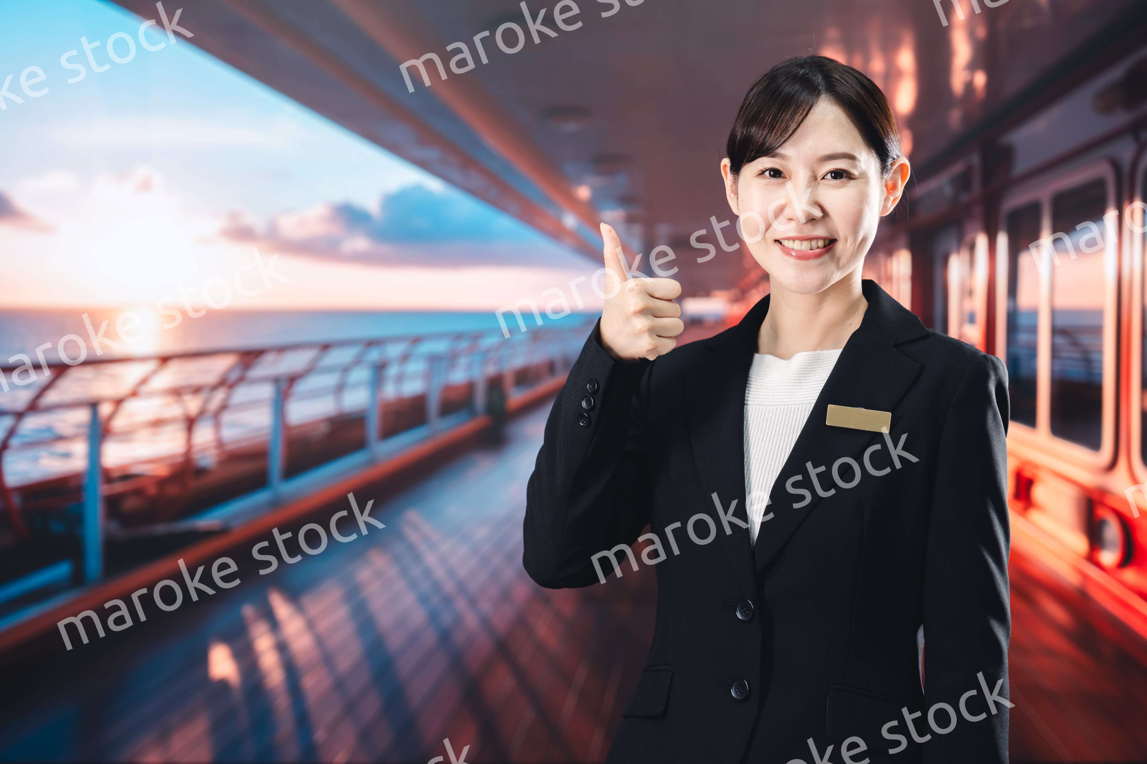 クルーズ船で船員を務める女性