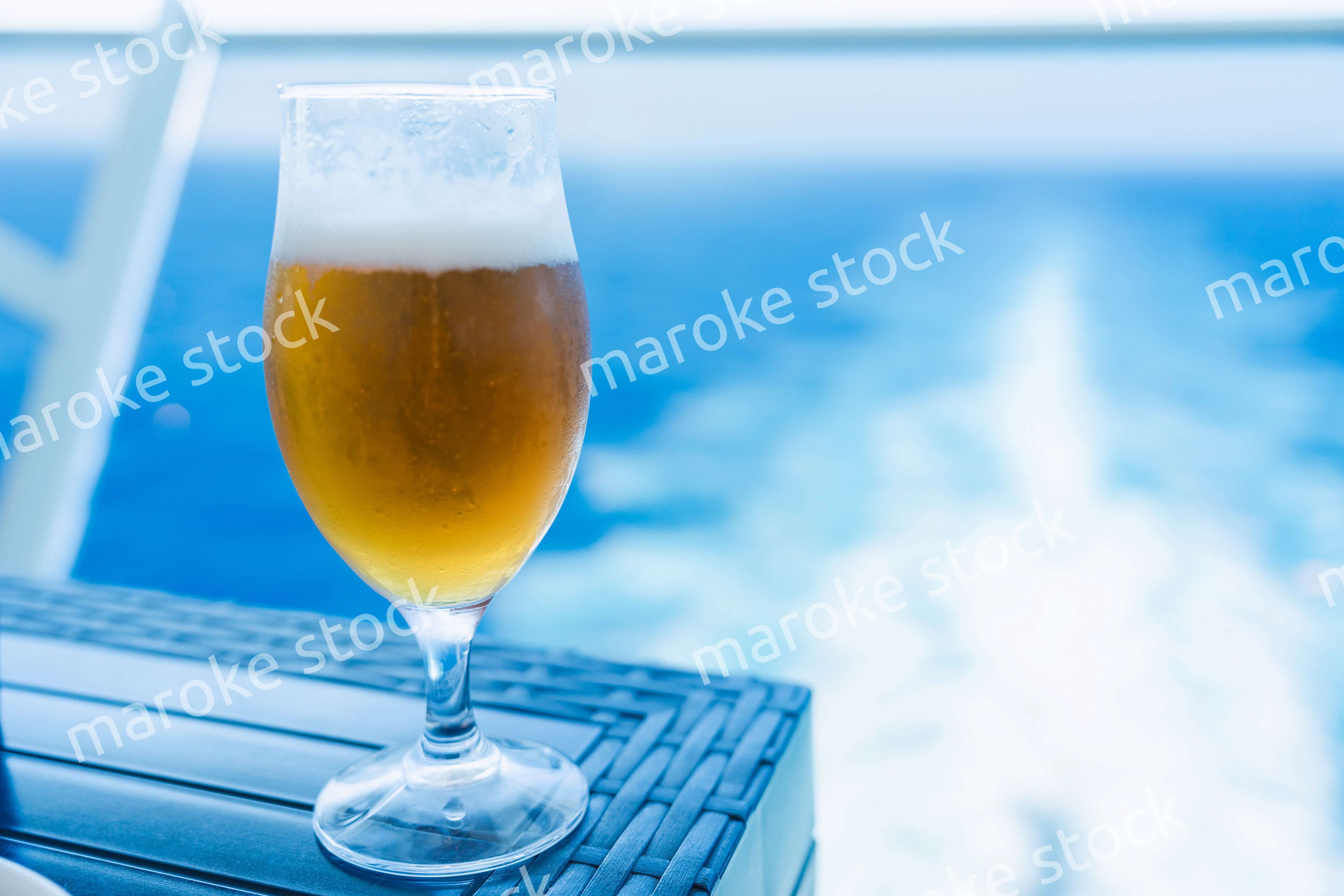 クルーズ船で飲むビール