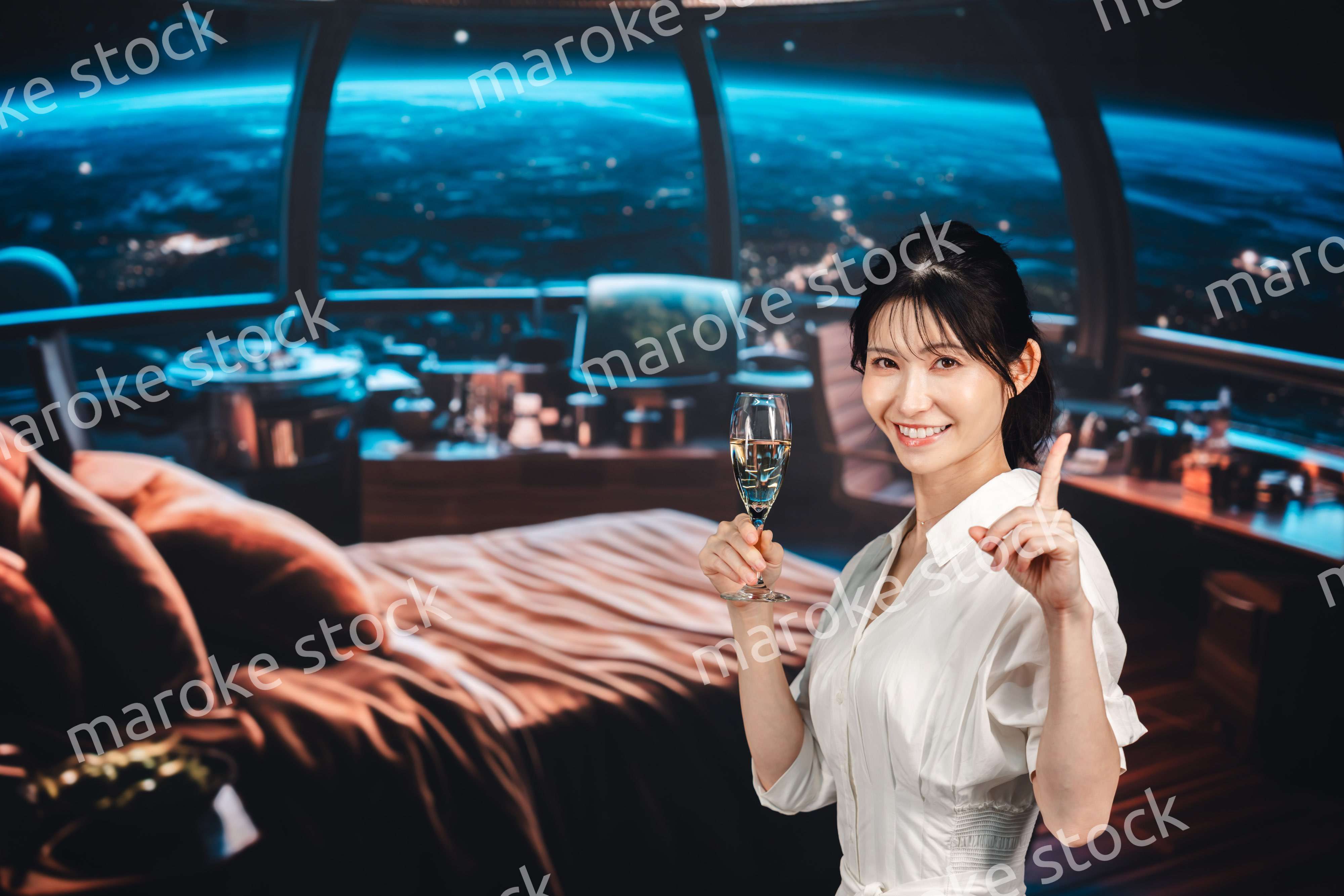 宇宙のホテルでスパークリングワインを楽しむ女性