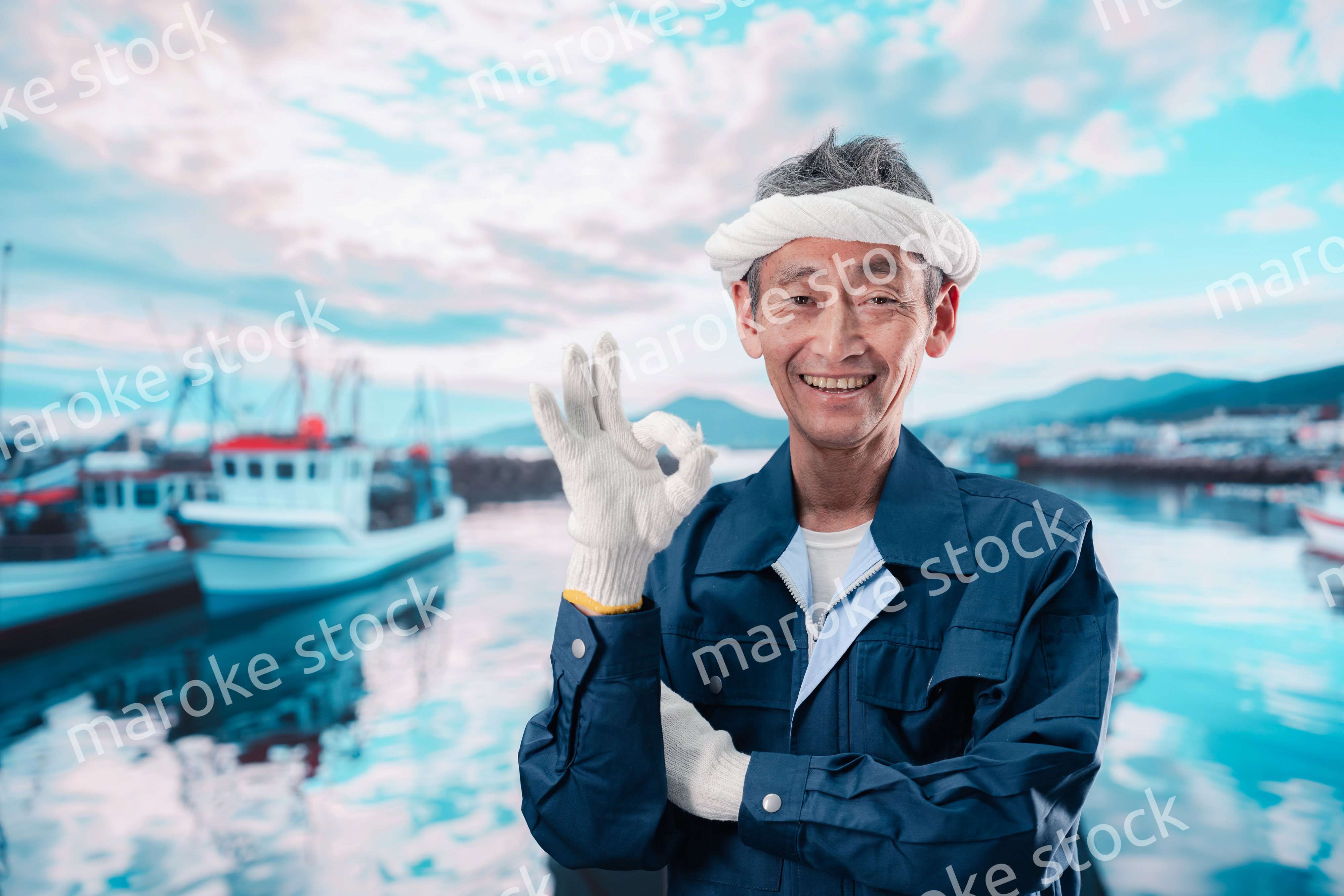 漁港で働く漁師