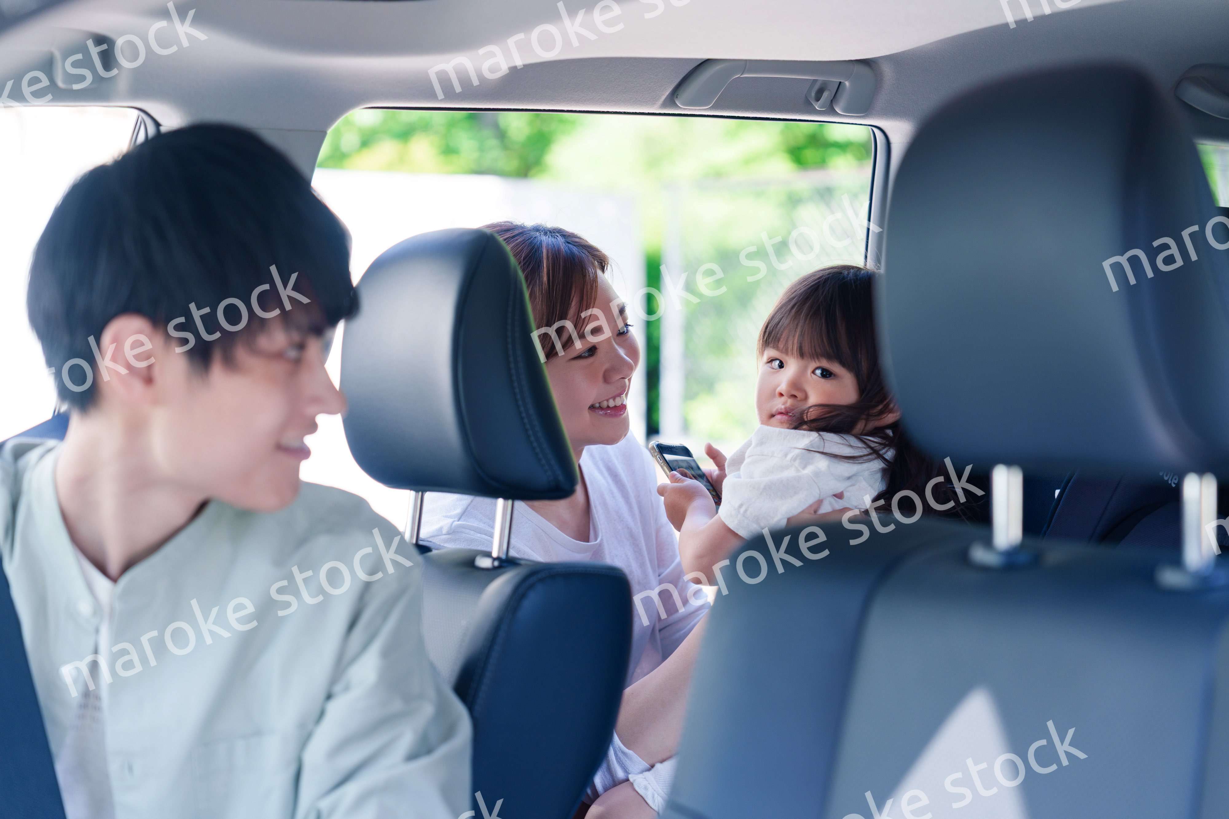 家族みんなで車でおでかけ