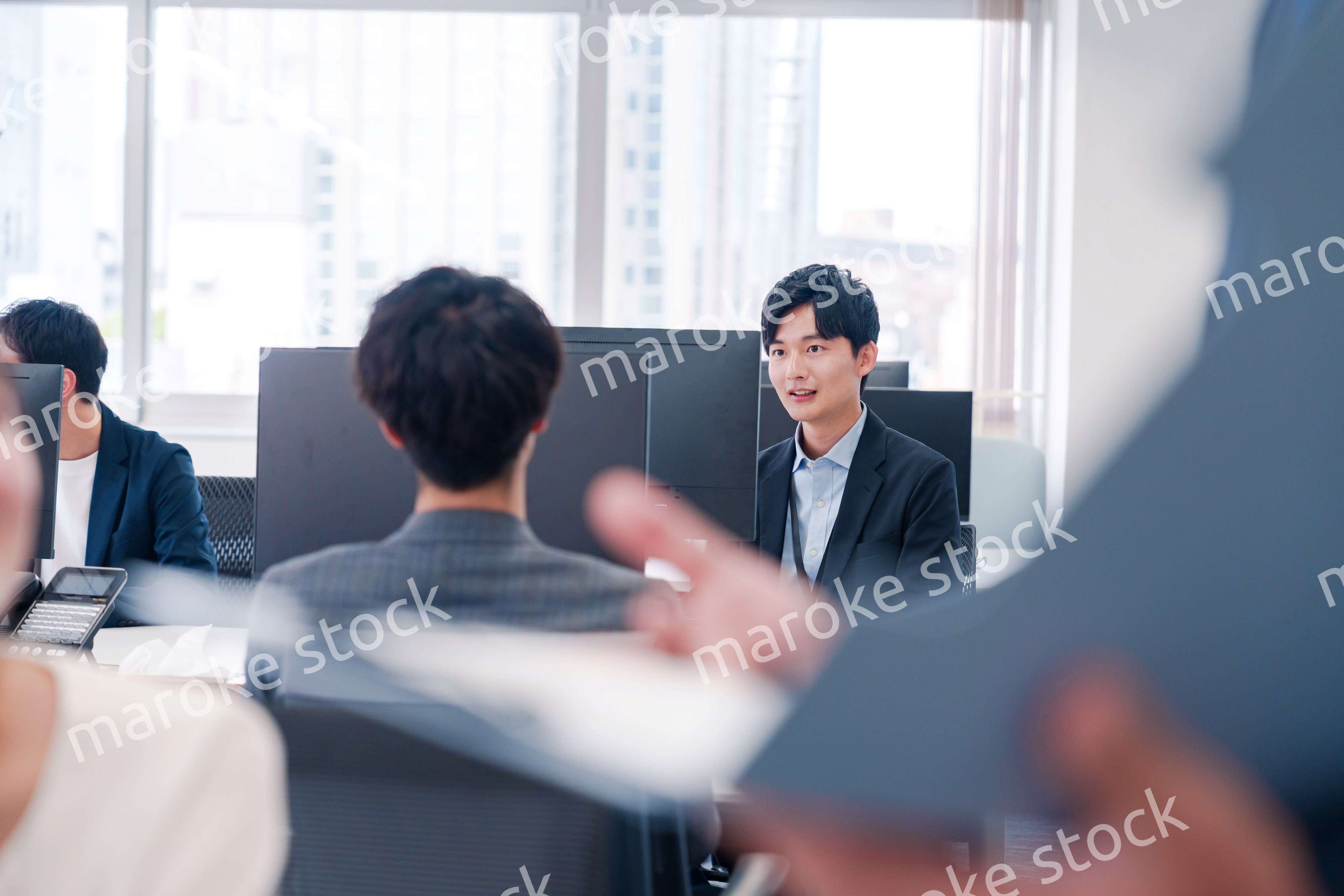 明るい雰囲気のオフィス