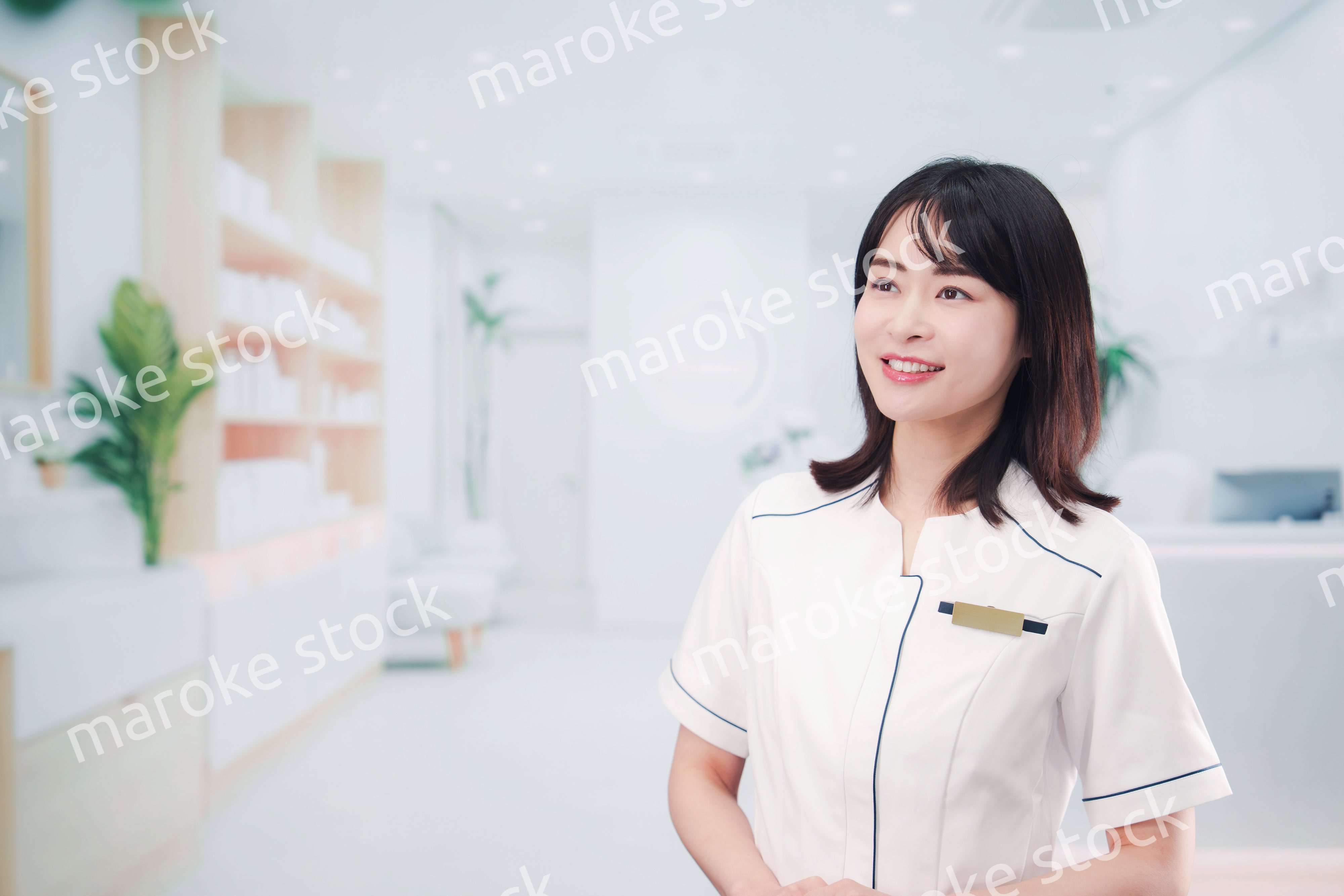 メンズエステで働く若い女性