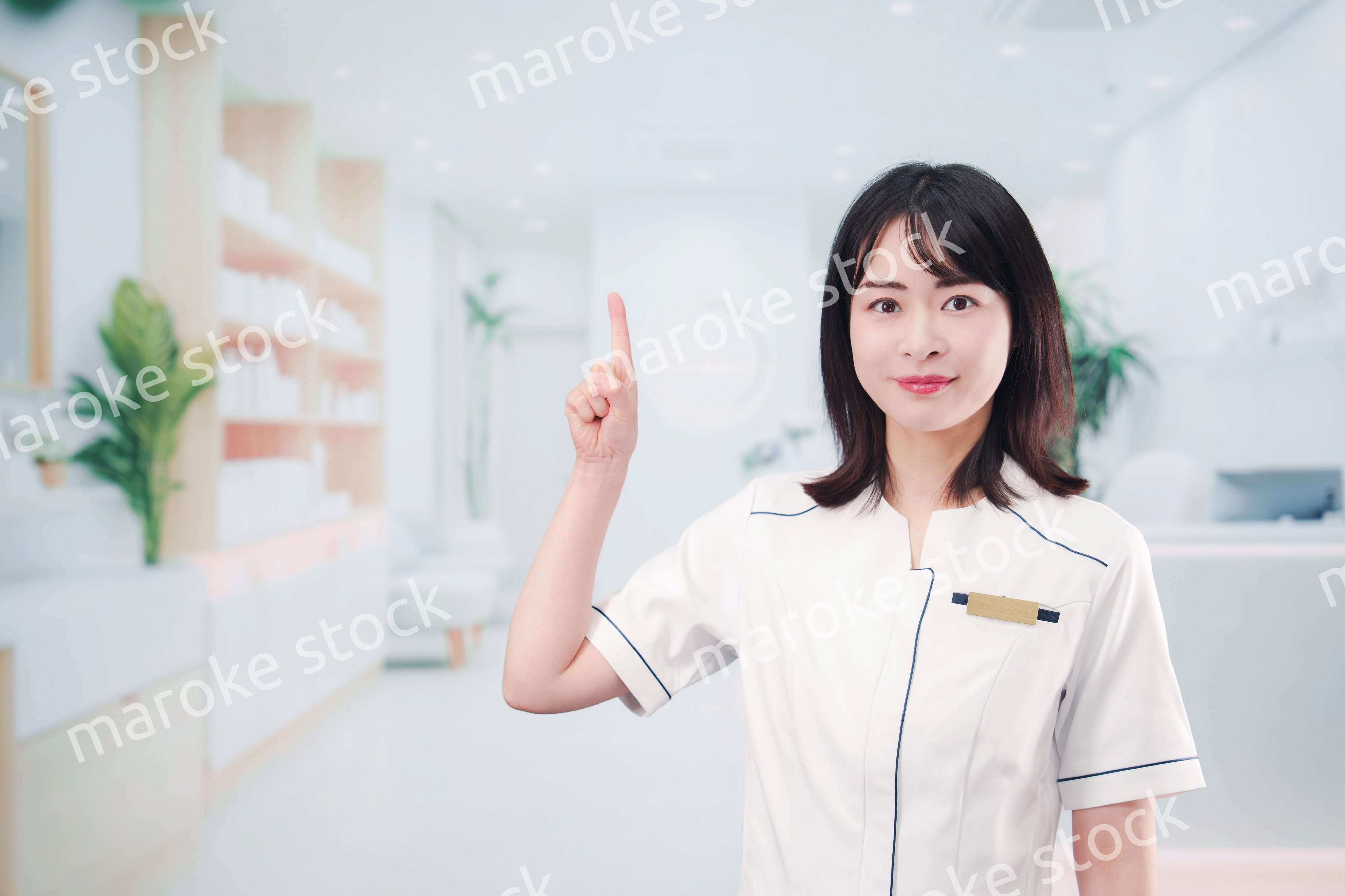 メンズエステで働く若い女性