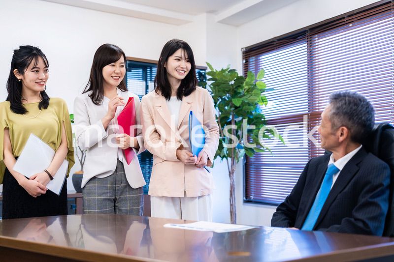 女性社員の意見を聴く役員