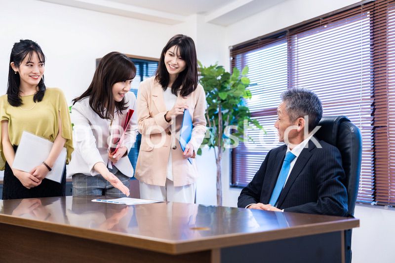 女性社員の意見を聴く役員