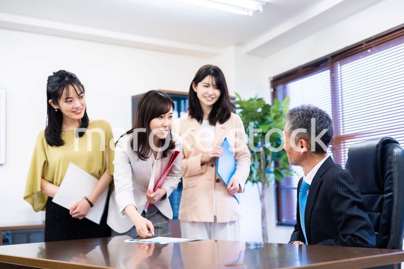 女性社員の意見を聴く役員