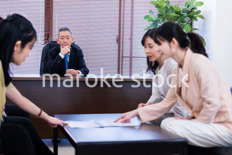 女性社員の意見を聴く役員