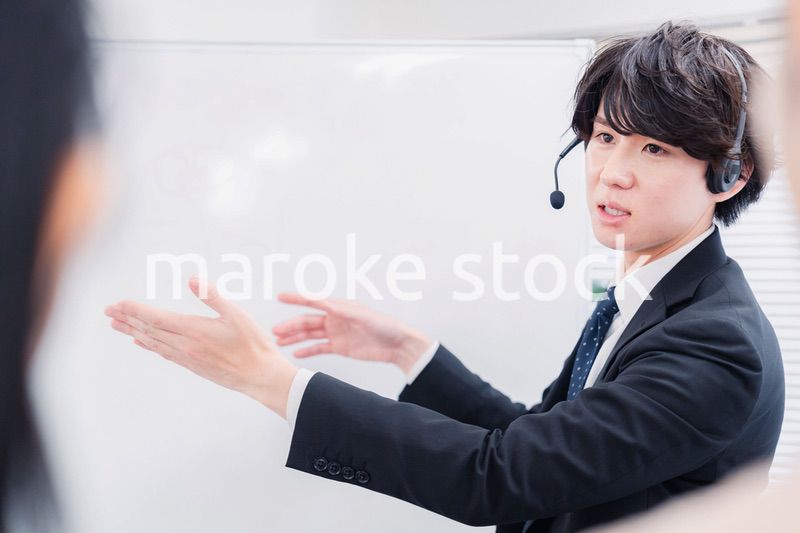 ビジネス講師の男性