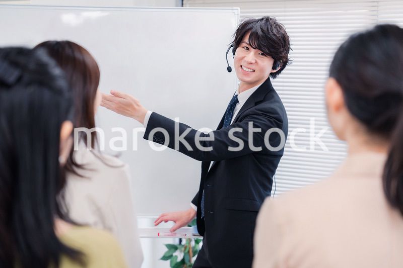 ビジネス講師の男性