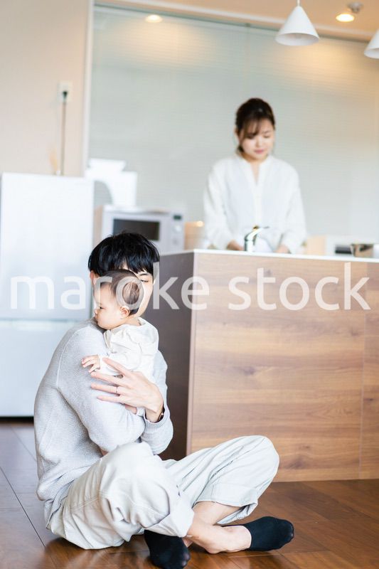 赤ちゃんのいる幸せな家族