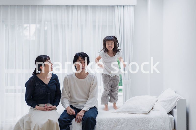 元気な女の子がいる家庭