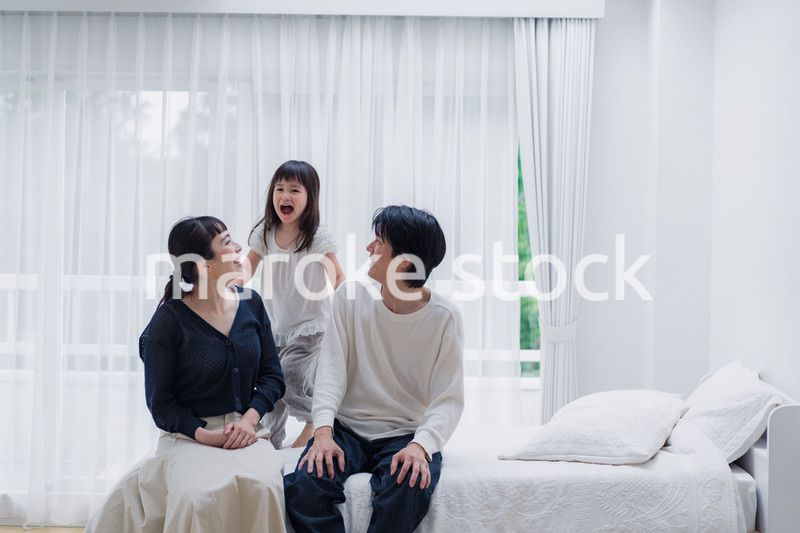 元気な女の子がいる家庭