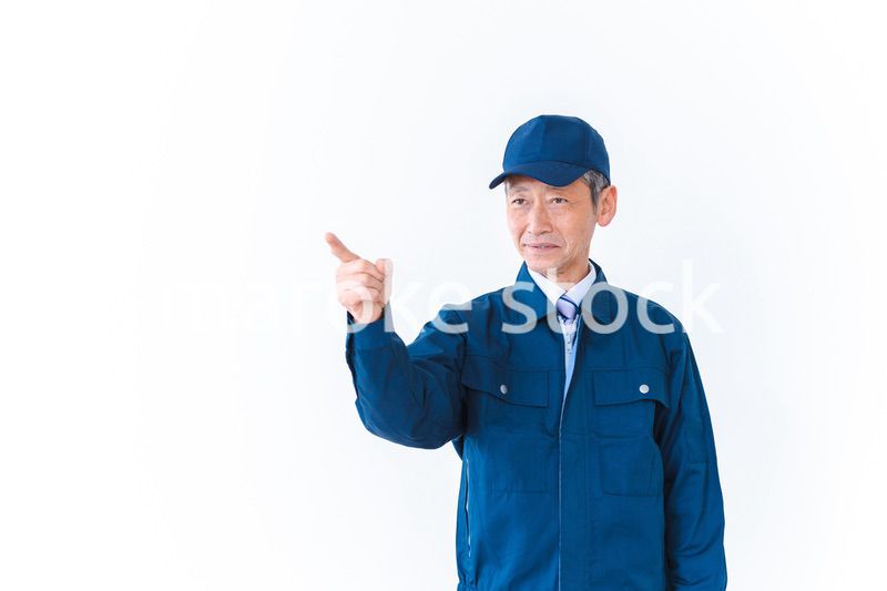 指差し確認をする現場作業員