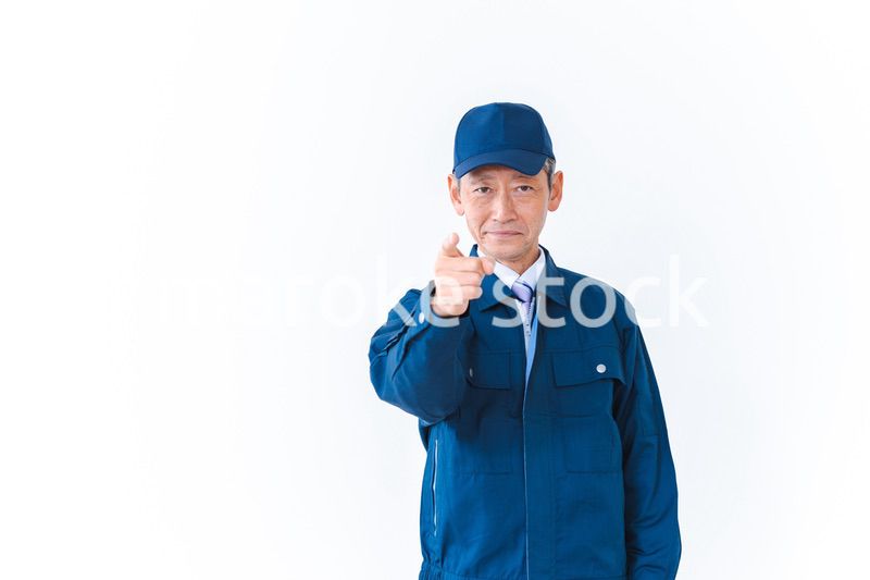 指差し確認をする現場作業員