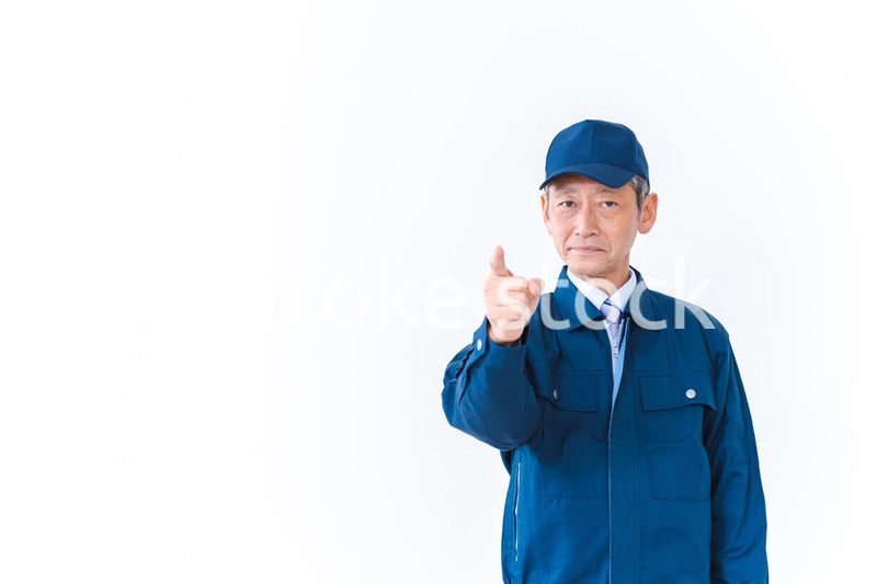 指差し確認をする現場作業員