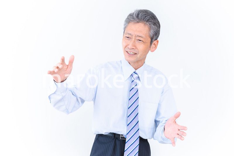 意見を主張する上司