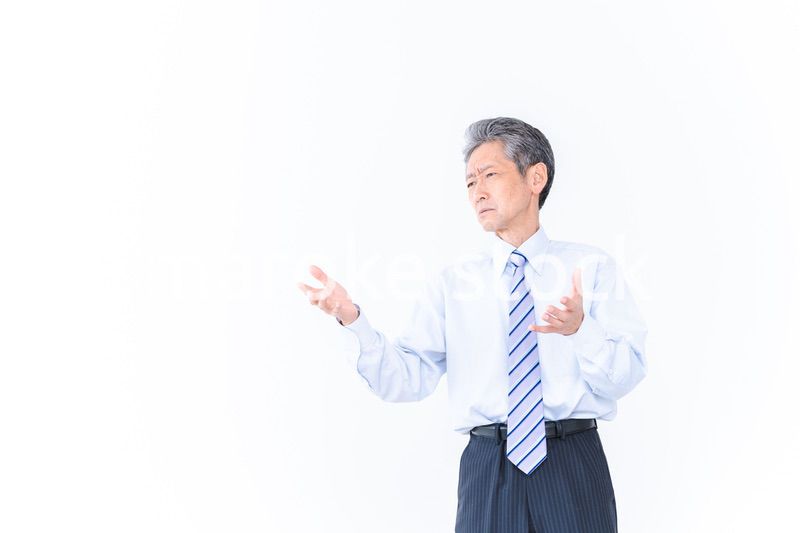 意見を主張する上司