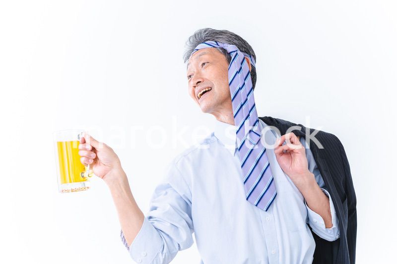 酔っ払いすぎた高齢男性