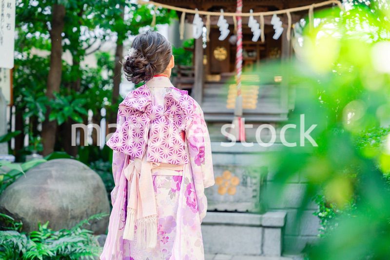 着物姿の女の子（七五三）