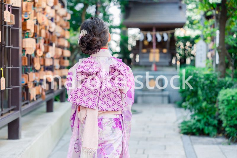 着物姿の女の子（七五三）