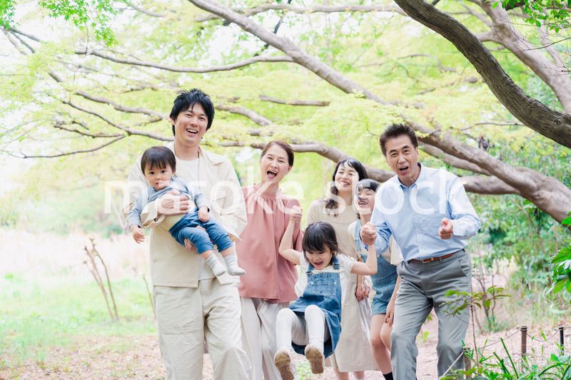 仲の良い3世代ファミリー