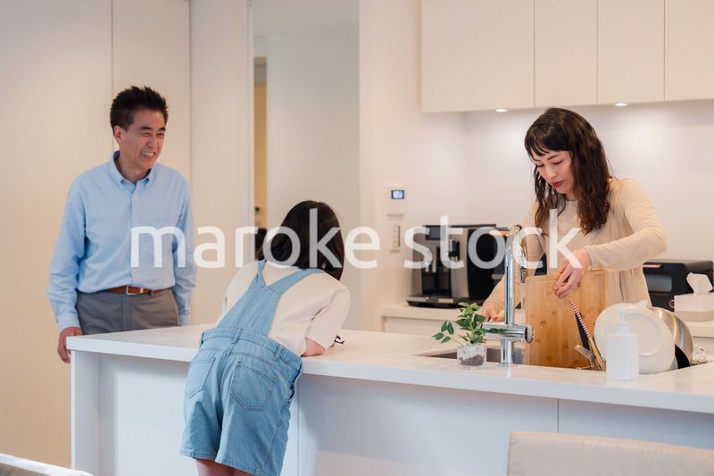 二世帯住宅に住む家族