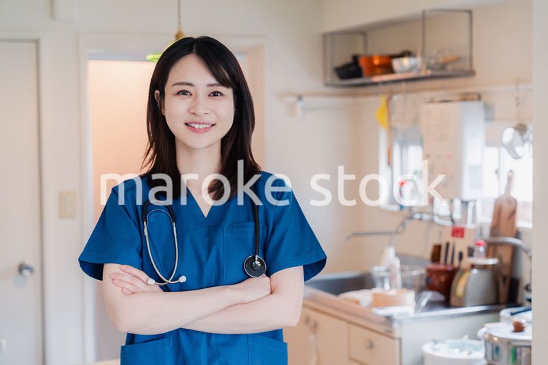 一般家庭の訪問をするドクター