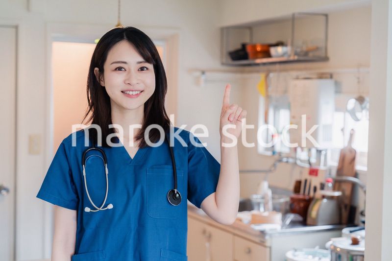 一般家庭の訪問をするドクター