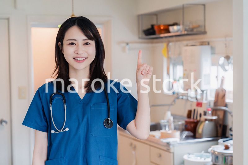 一般家庭の訪問をするドクター