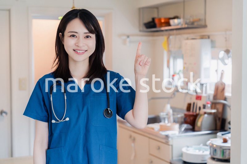 一般家庭の訪問をするドクター