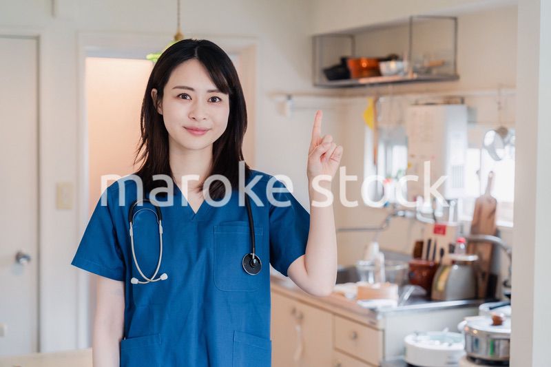 一般家庭の訪問をするドクター