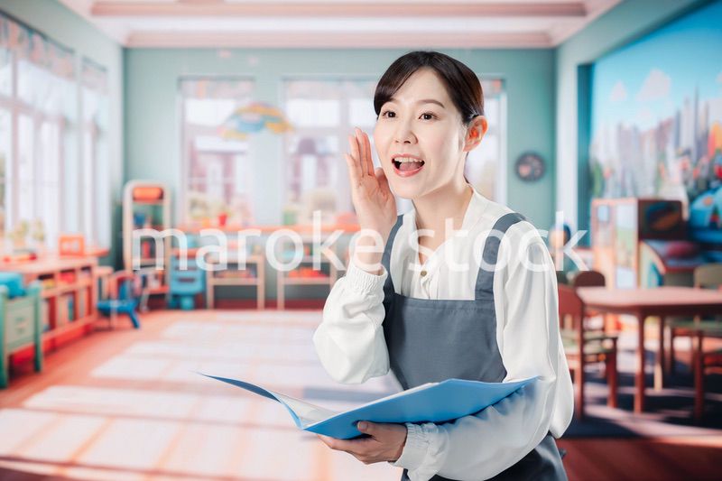 子供と仲良く接する保育士