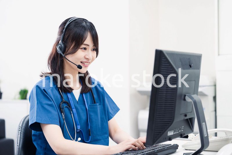 リモートで対応をする医療スタッフ