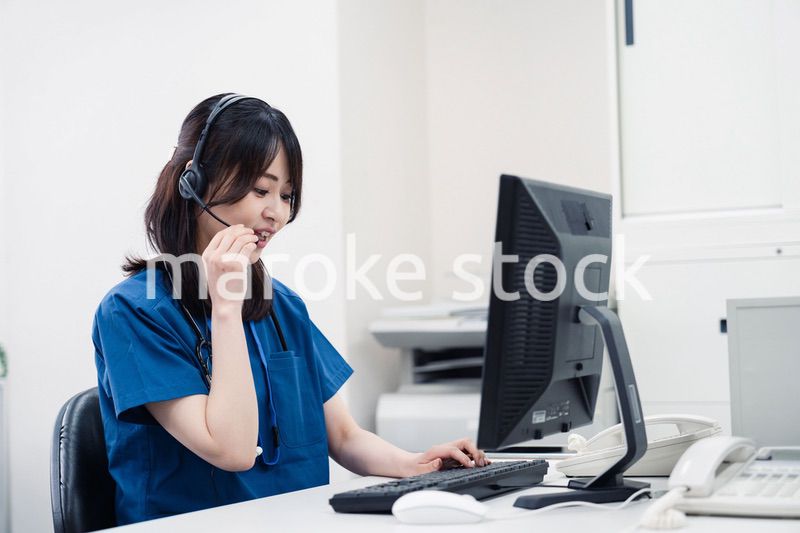 リモートで対応をする医療スタッフ