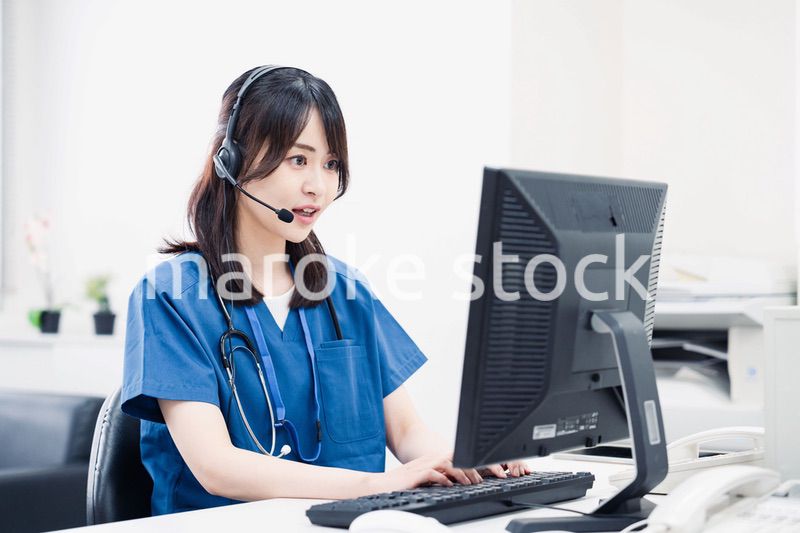 リモートで対応をする医療スタッフ