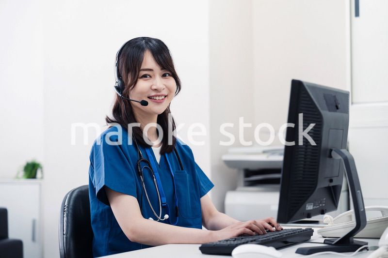 リモートで対応をする医療スタッフ