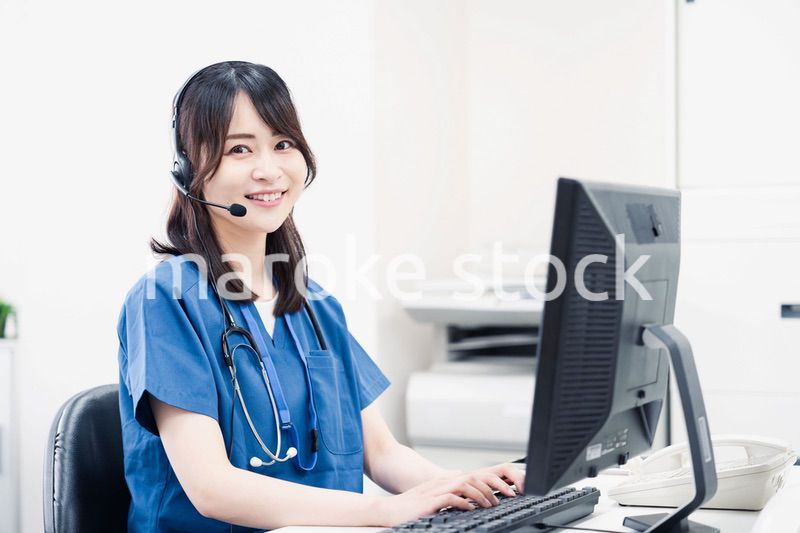 リモートで対応をする医療スタッフ