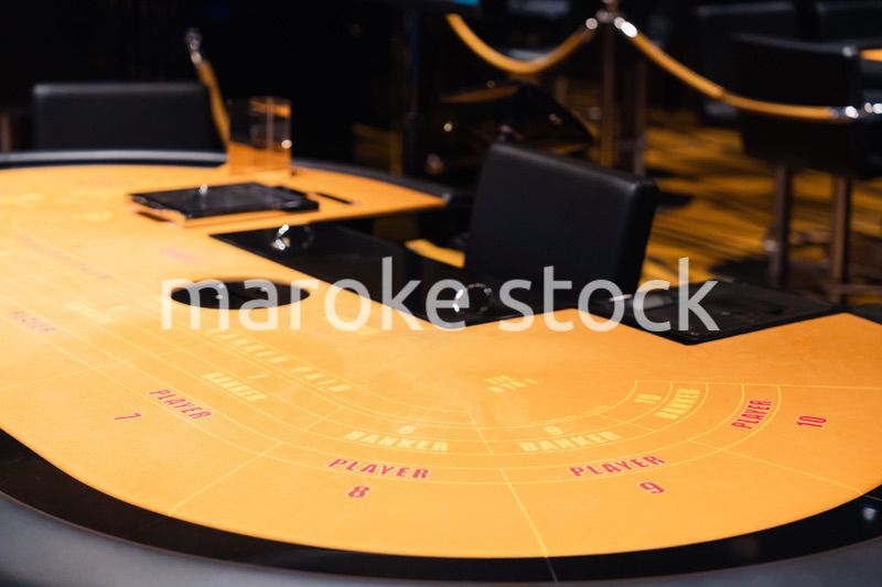誰もいないカジノ台