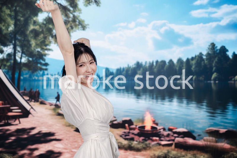 アウトドアを楽しむ若い女性