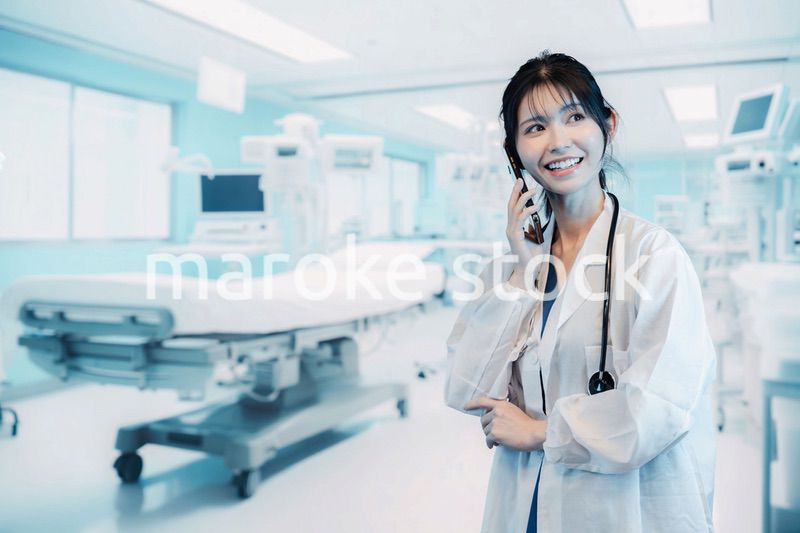 病院で活躍する女性のドクター