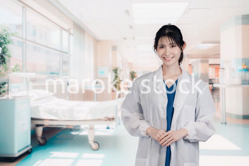 病院で活躍する女性のドクター